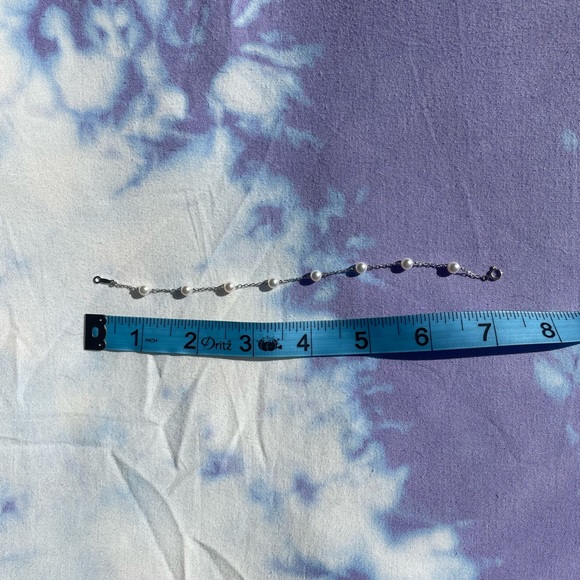 Silver and Pearl bracelet - Picture 3 of 4